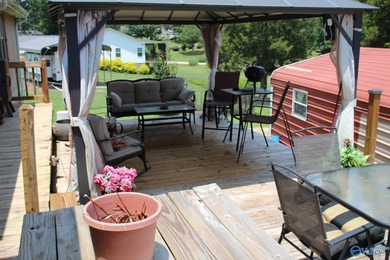 This is your chance for paradise on the lake, this home has it - photo 13
