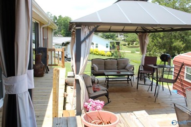 This is your chance for paradise on the lake, this home has it - photo 14
