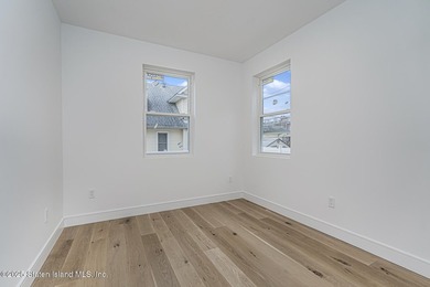 6 OVER 6 NEW CONSTRUCTION. BASEMENT SEPARATE ENTRANCE AND - photo 21