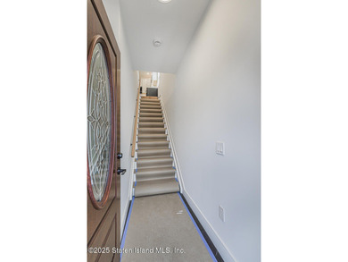6 OVER 6 NEW CONSTRUCTION. BASEMENT SEPARATE ENTRANCE AND - photo 27