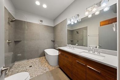 Three bedroom, two bath home nestled on a spacious lot just - photo 10