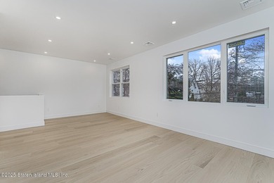 6 OVER 6 NEW CONSTRUCTION. BASEMENT SEPARATE ENTRANCE AND - photo 40