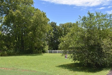 MOTIVATED SELLER!! Beautiful Riverfront Property in private - photo 5