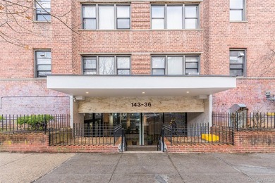 The convenient location in Flushing (Close to everything) - photo 1