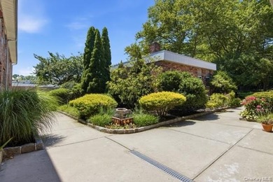 Prime Huntington Village location! Welcome to Heckscher Park - photo 4