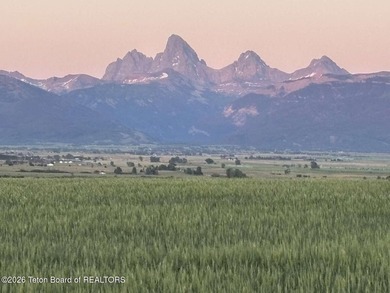 Boundless Sky--a rare 130-acre private estate opportunity in - photo 4