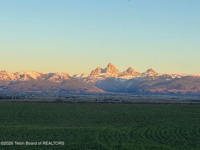 Boundless Sky--a rare 130-acre private estate opportunity in - photo 6