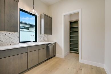 BEAUTIFUL. CUSTOM NEW CONSTRUCTION. EXCLUSIVE LOCATION. Included - photo 11