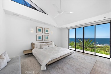 Welcome to a one-of-a-kind Laguna Beach retreat where style - photo 20