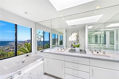 Welcome to a one-of-a-kind Laguna Beach retreat where style - photo 21