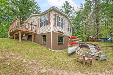 Beautifully maintained riverfront home on the Muskegon River - photo 4