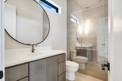 BEAUTIFUL. CUSTOM NEW CONSTRUCTION. EXCLUSIVE LOCATION. Included - photo 25