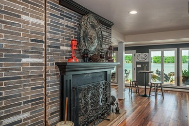 Welcome to 3635 Kings Rd, where lake living is elevated to its - photo 28