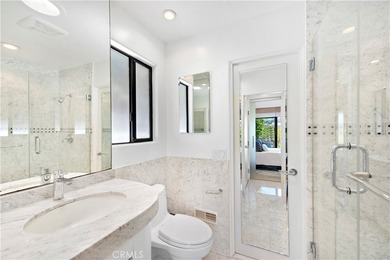 Welcome to a one-of-a-kind Laguna Beach retreat where style - photo 28