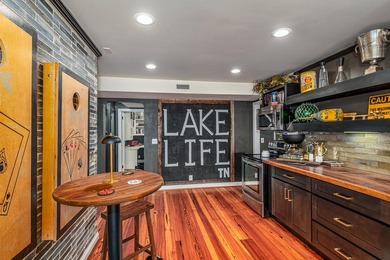 Welcome to 3635 Kings Rd, where lake living is elevated to its - photo 30