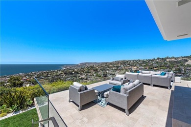 Welcome to a one-of-a-kind Laguna Beach retreat where style - photo 32