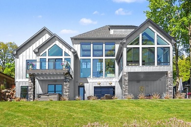 TO BE BUILT - Your bespoke luxury lakefront estate awaits--a - photo 2