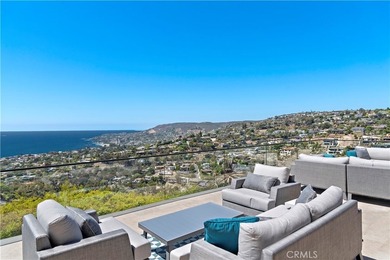 Welcome to a one-of-a-kind Laguna Beach retreat where style - photo 42