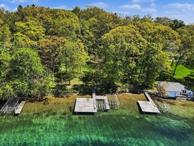 TO BE BUILT - Your bespoke luxury lakefront estate awaits--a - photo 3