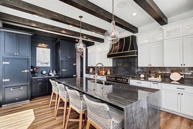 TO BE BUILT - Your bespoke luxury lakefront estate awaits--a - photo 9