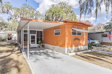 1,225 square foot Mobile is beautifully updated. 1973 2-bedroom - photo 2