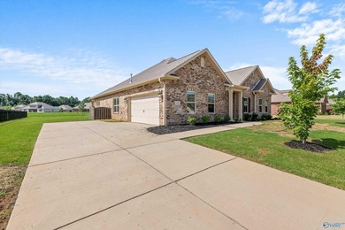 Welcome home this beautifully crafted 4 bedroom, 2.5 bath home - photo 3