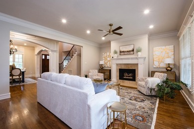 This meticulously updated 5,456 sf Craftsman w/ 5 beds, 4.5 - photo 9