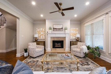 This meticulously updated 5,456 sf Craftsman w/ 5 beds, 4.5 - photo 10