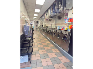 Established laundromat business available in the heart of - photo 3