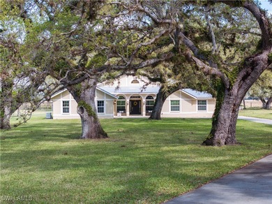 Caloosahatchee River Home For Sale in Labelle Florida