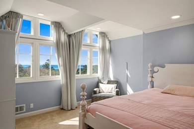 Offering a wonderful combination of English Manor architectural - photo 25