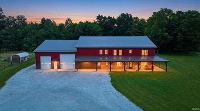 Rare opportunity to own a one-of-a-kind shop house on 11 - photo 2