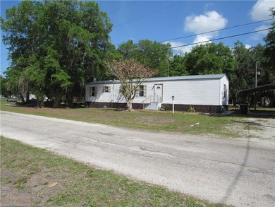 Lake Istokpoga Home For Sale in Sebring Florida