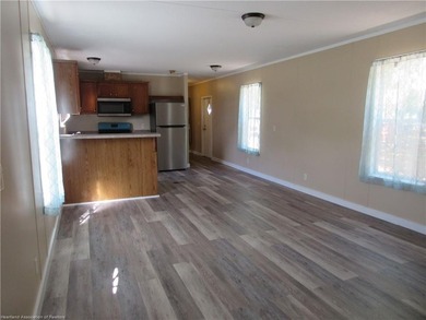 Additional listing photo 1