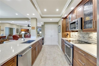 A custom design like no other! This three bedroom 2 bath condo - photo 4