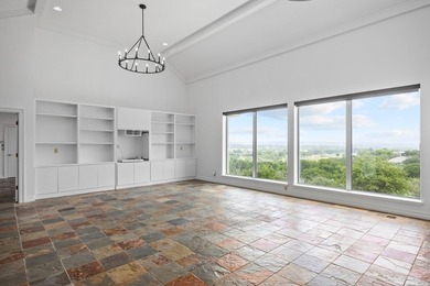 Additional listing photo 4