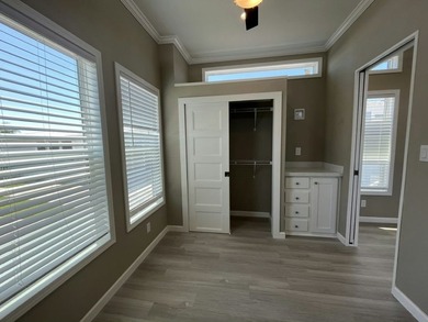 This brand-new 2024 Chariot Eagle is move-in ready and waiting - photo 11