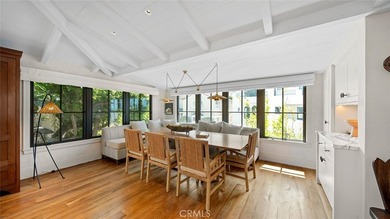 Just a stone's throw from the beach, 27 Emerald Bay offers a - photo 19