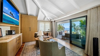 Just a stone's throw from the beach, 27 Emerald Bay offers a - photo 24