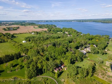 Location, location, location! Country living meets lake life - photo 5