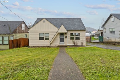 South Umpqua River Home For Sale in Roseburg Oregon