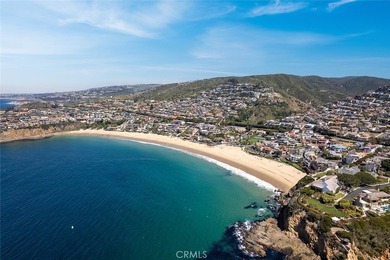 Just a stone's throw from the beach, 27 Emerald Bay offers a - photo 44