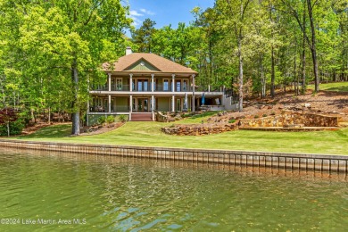 Inviting Lake Home in The Ridge!  - Lake Home For Sale in Alexander City, Alabama