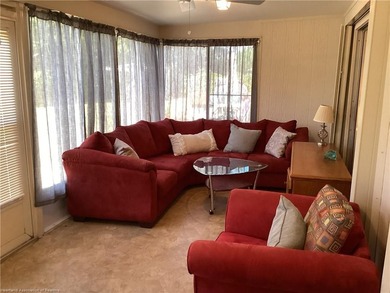 Fully furnished Villa in desirable Sun N Lake community. Unit is - photo 6