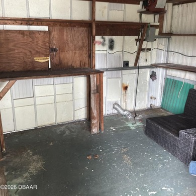 Home and property sold ''AS IS''. 2BR/2BA home, Fixer upper - photo 3