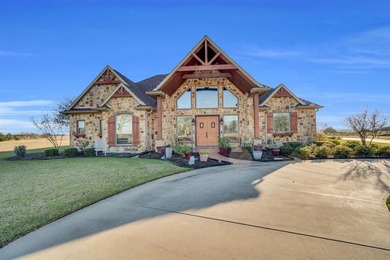 Lake Waxahachie Home For Sale in Waxahachie Texas