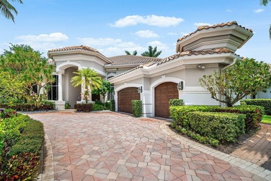 Experience exceptional golf course and lake views from this - photo 11