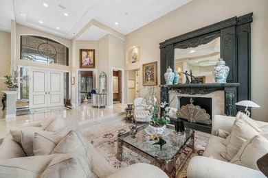 Experience exceptional golf course and lake views from this - photo 16