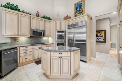 Experience exceptional golf course and lake views from this - photo 22