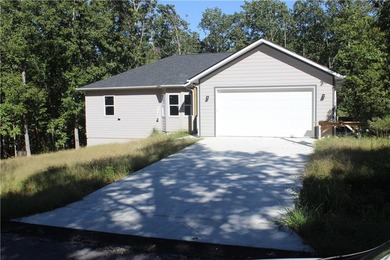 Lake Brittany Home For Sale in Bella Vista Arkansas